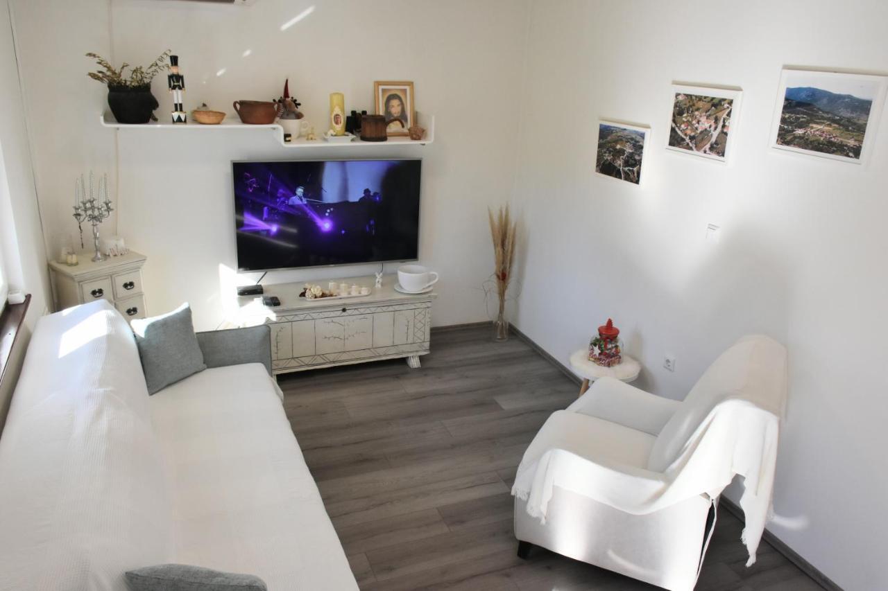 Villa Marie With Pool, Two Bedrooms For 4+2Kids Cavoglave المظهر الخارجي الصورة