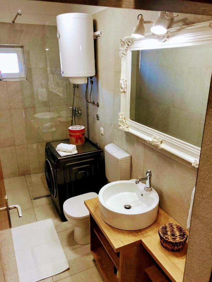 Villa Marie With Pool, Two Bedrooms For 4+2Kids Cavoglave المظهر الخارجي الصورة